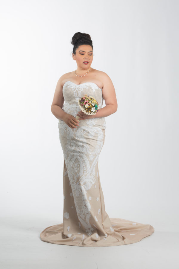 Fabulous Wedding Gowns For Beautiful Curvy Brides To Be - Ndiritzy